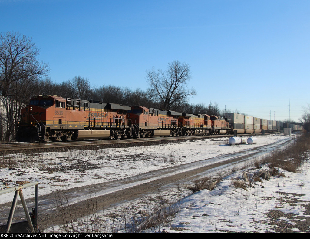 BNSF 6536